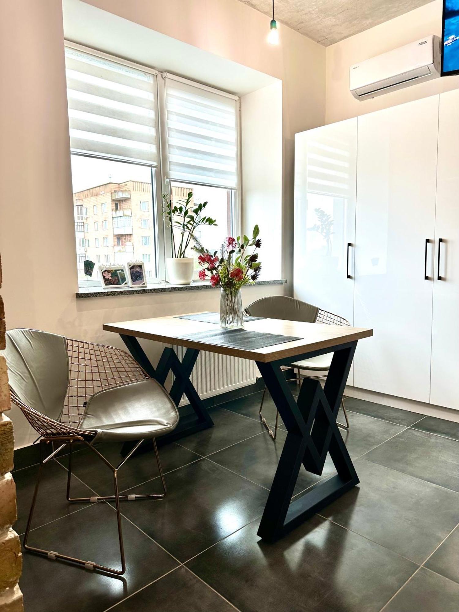 Comfortable Apartments With A Coffee Machine In The City Centre, Zlata Plaza Riwne Exterior foto