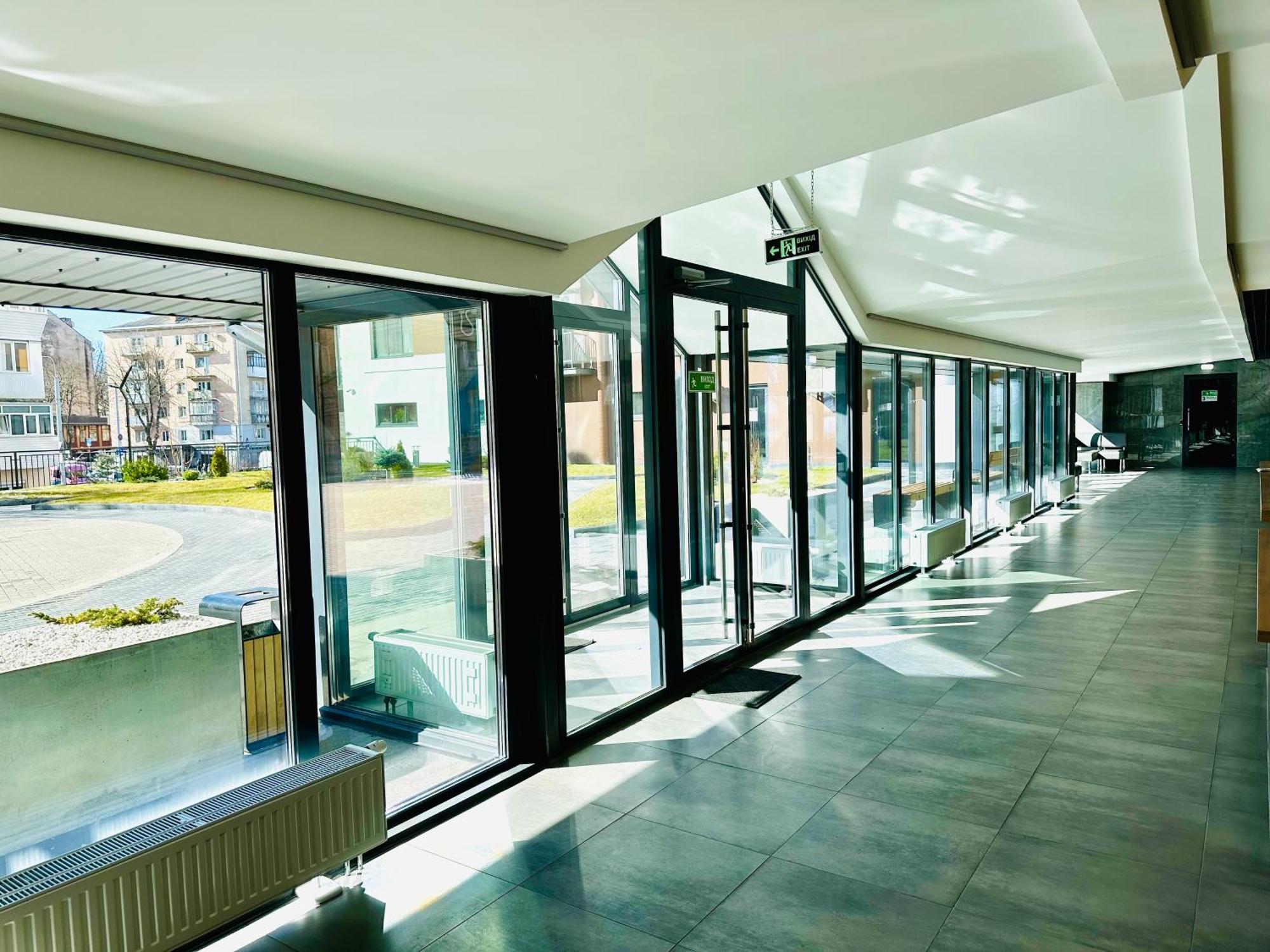 Comfortable Apartments With A Coffee Machine In The City Centre, Zlata Plaza Riwne Exterior foto